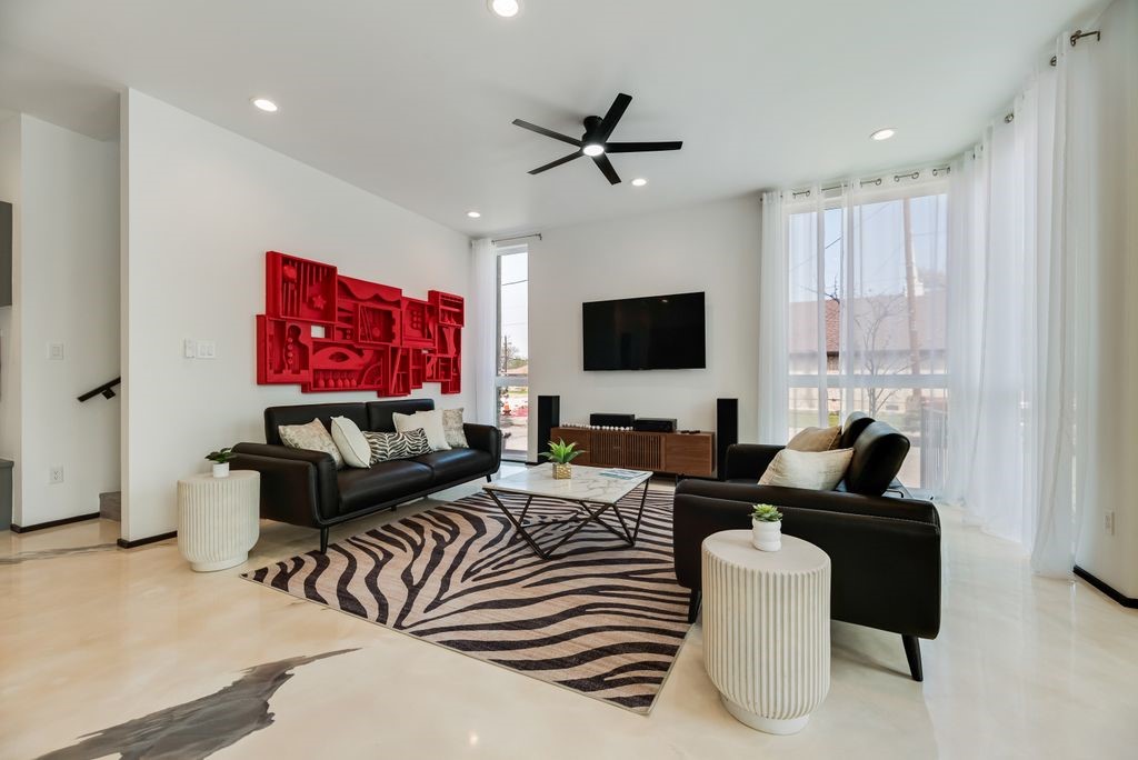 3415 Chihuahua Avenue Dallas TX 75212