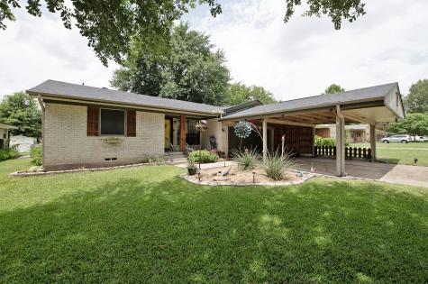 1113 Tosch Lane Mesquite TX 75149