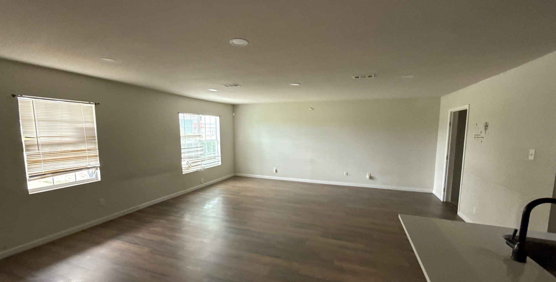 3155 E Ledbetter Drive Dallas TX 75216