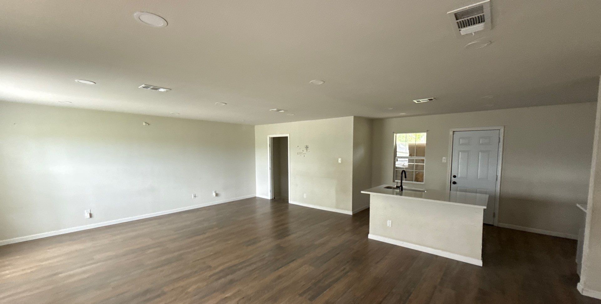 3155 E Ledbetter Drive Dallas TX 75216