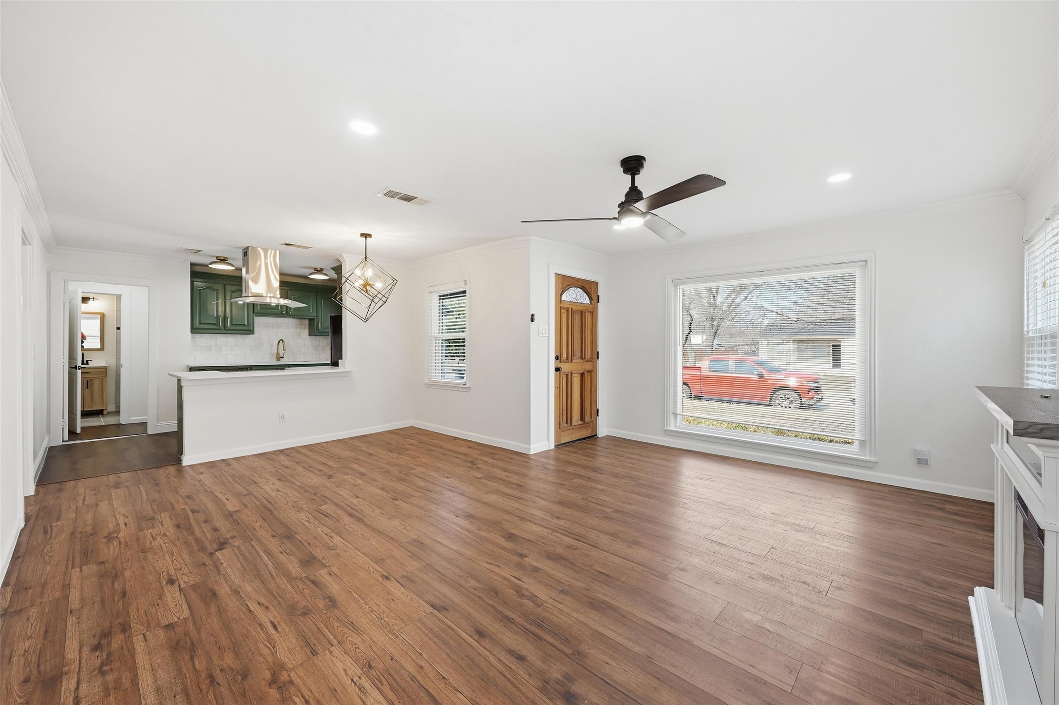 2713 Mission Street Fort Worth TX 76109