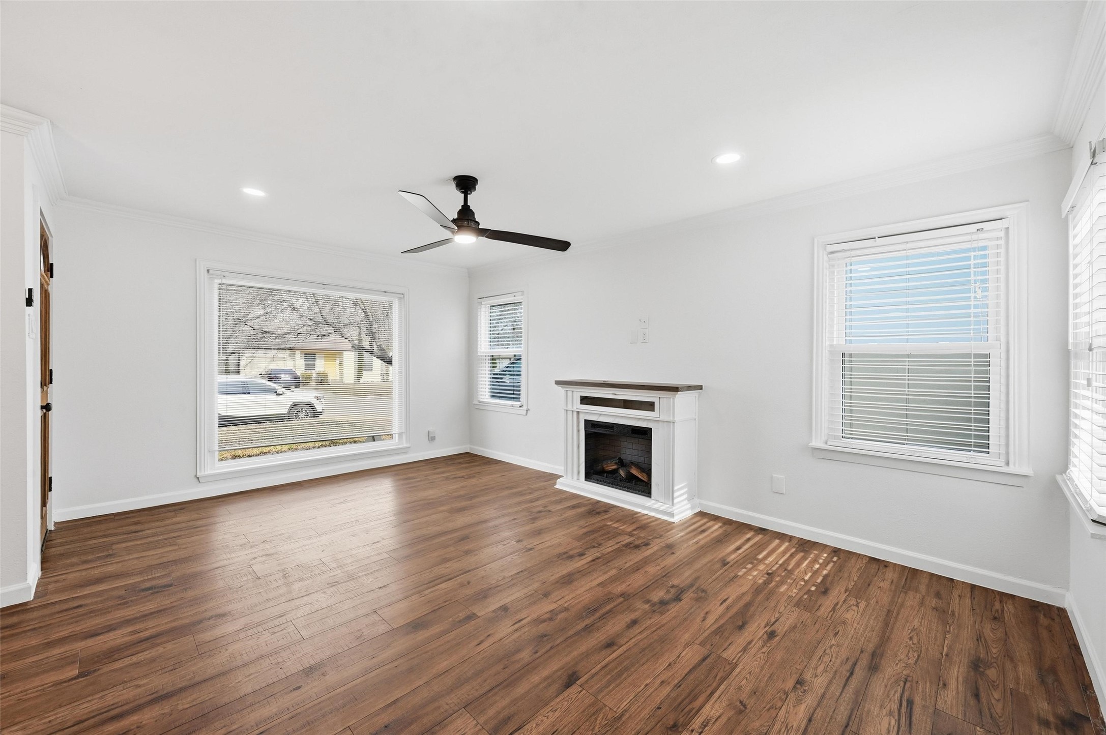 2713 Mission Street Fort Worth TX 76109