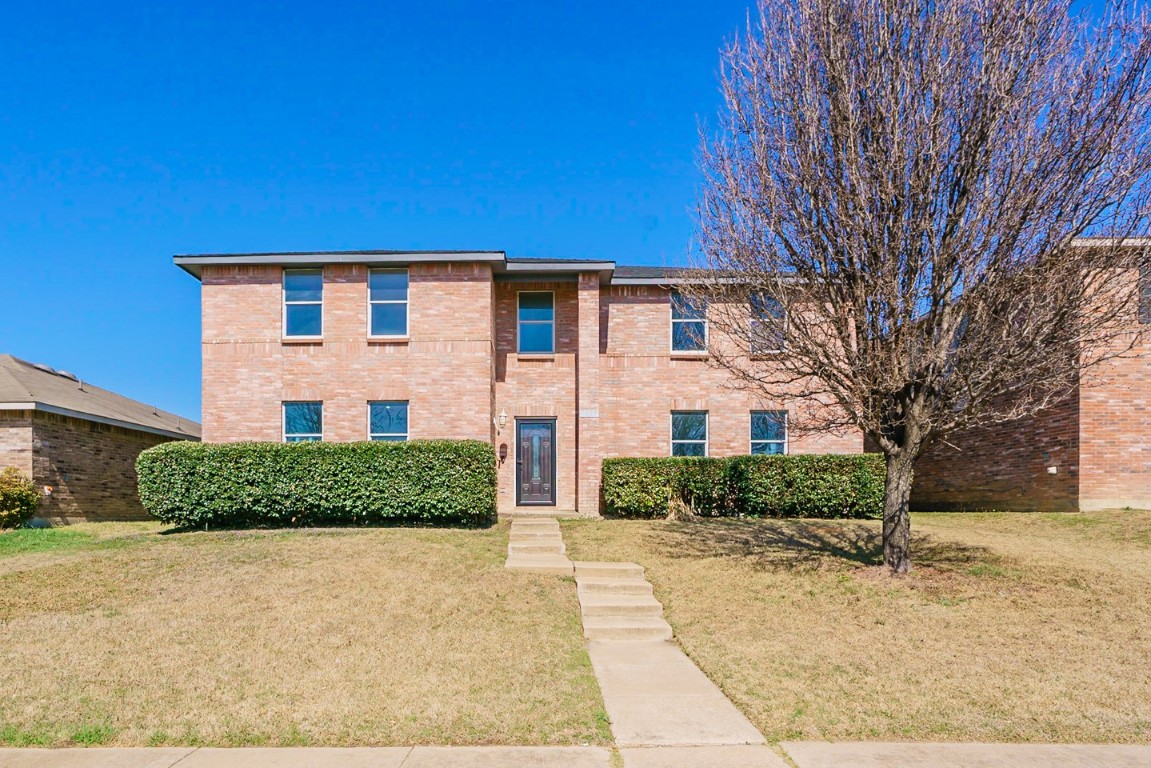 1427 Golden Grass Drive Lancaster TX 75134