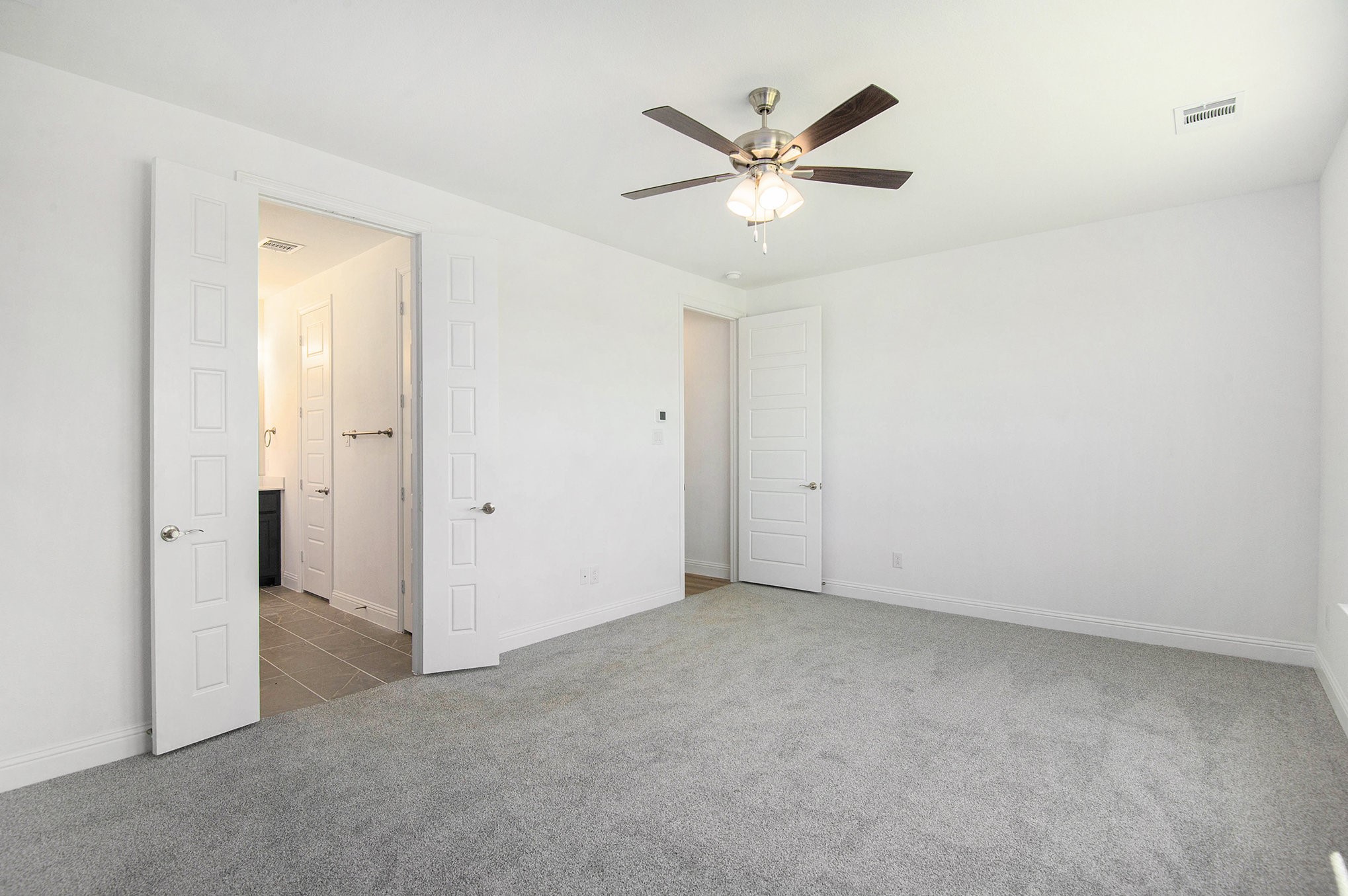 6033 Mango Sanger TX 76266