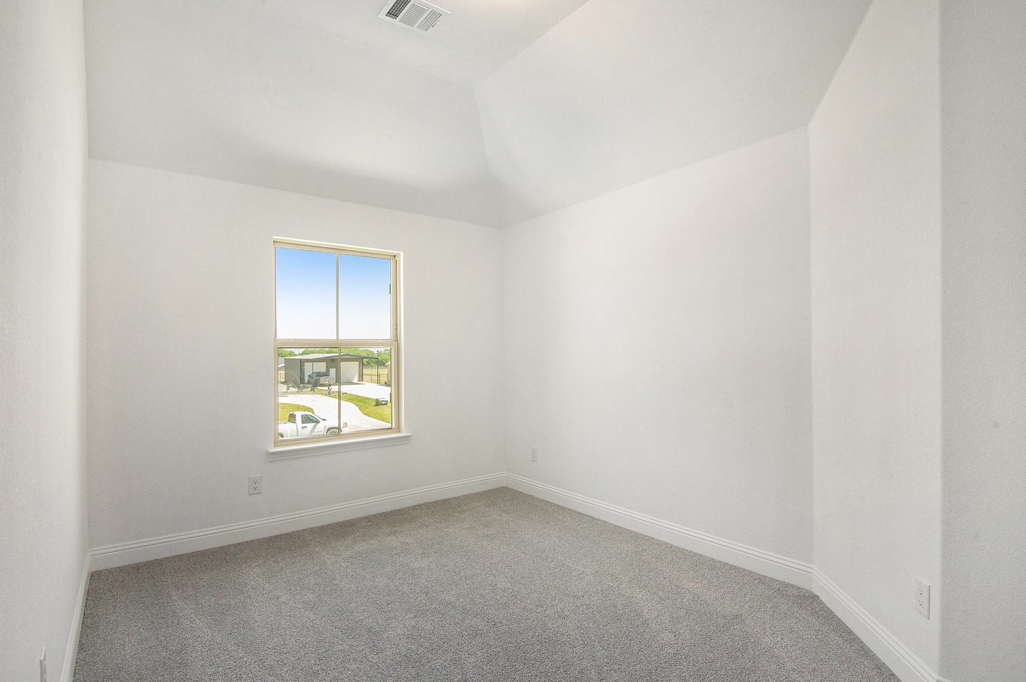 6033 Mango Sanger TX 76266