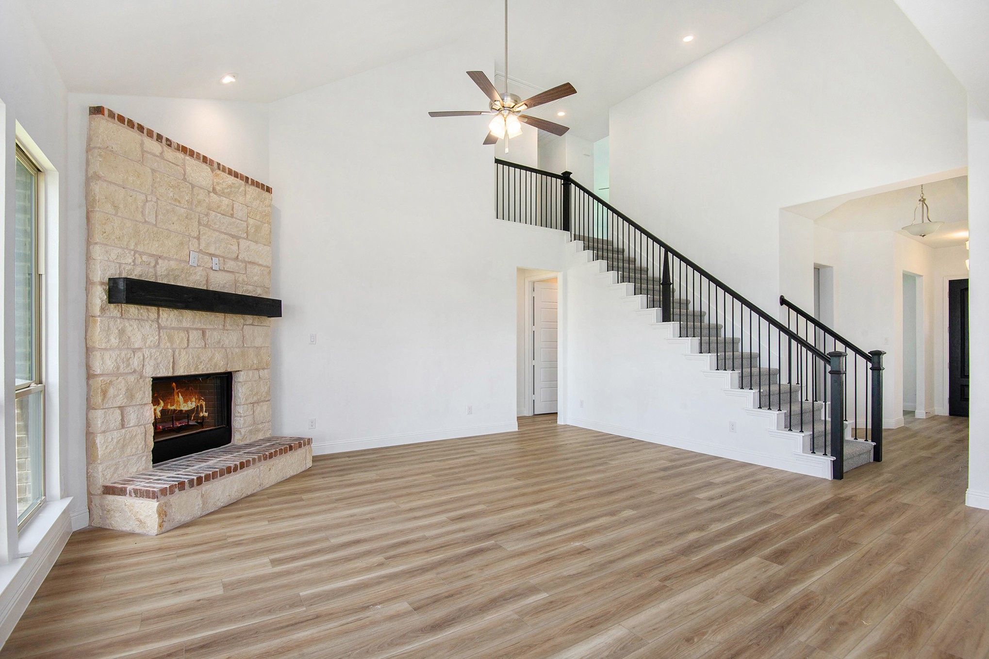 6033 Mango Sanger TX 76266