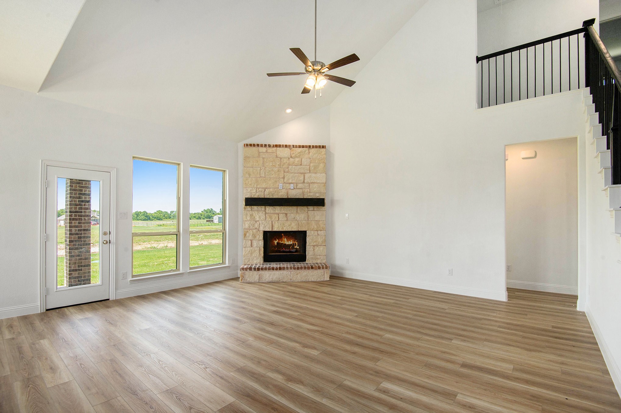 6033 Mango Sanger TX 76266