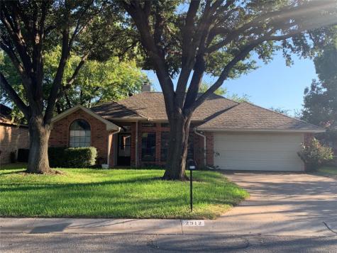 2912 Christopher Drive Denton TX 76209