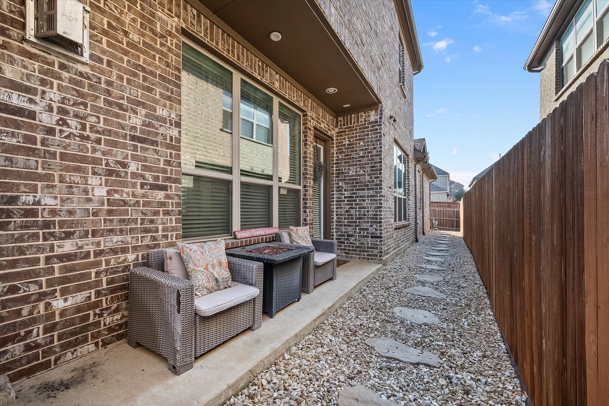 5125 Wakefield Drive Irving TX 75038