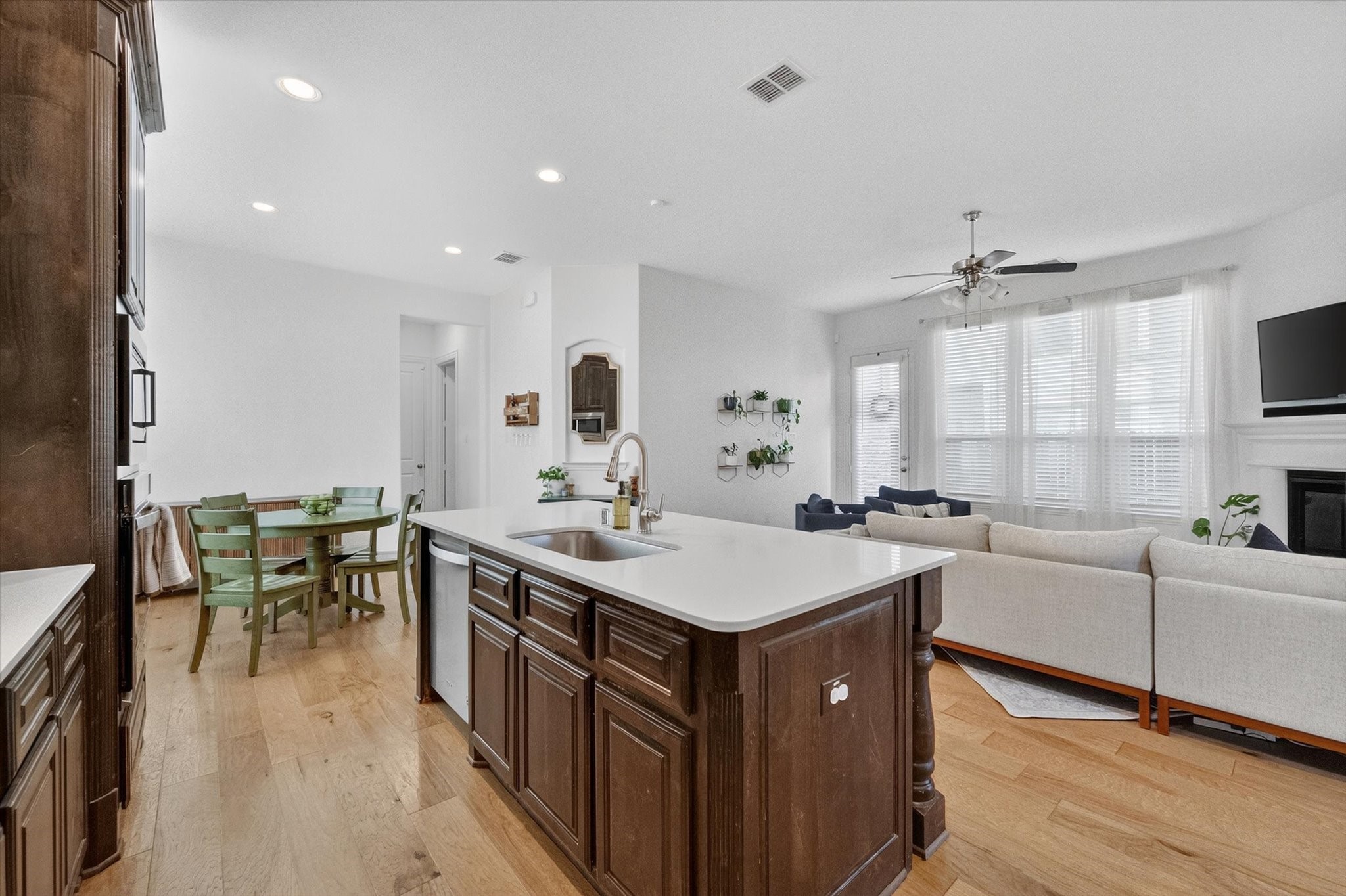 5125 Wakefield Drive Irving TX 75038