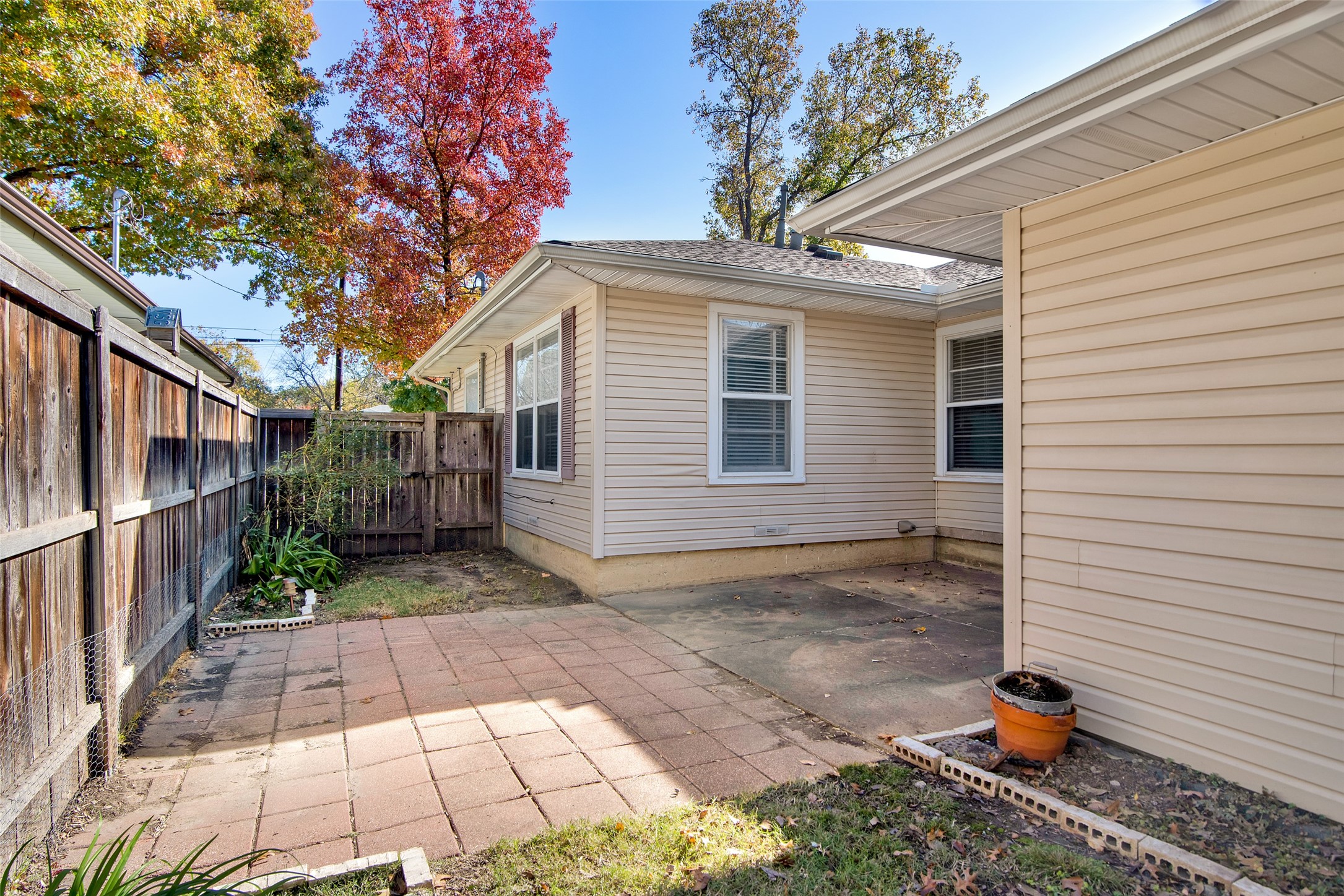 606 N Wharton Street Sherman TX 75092