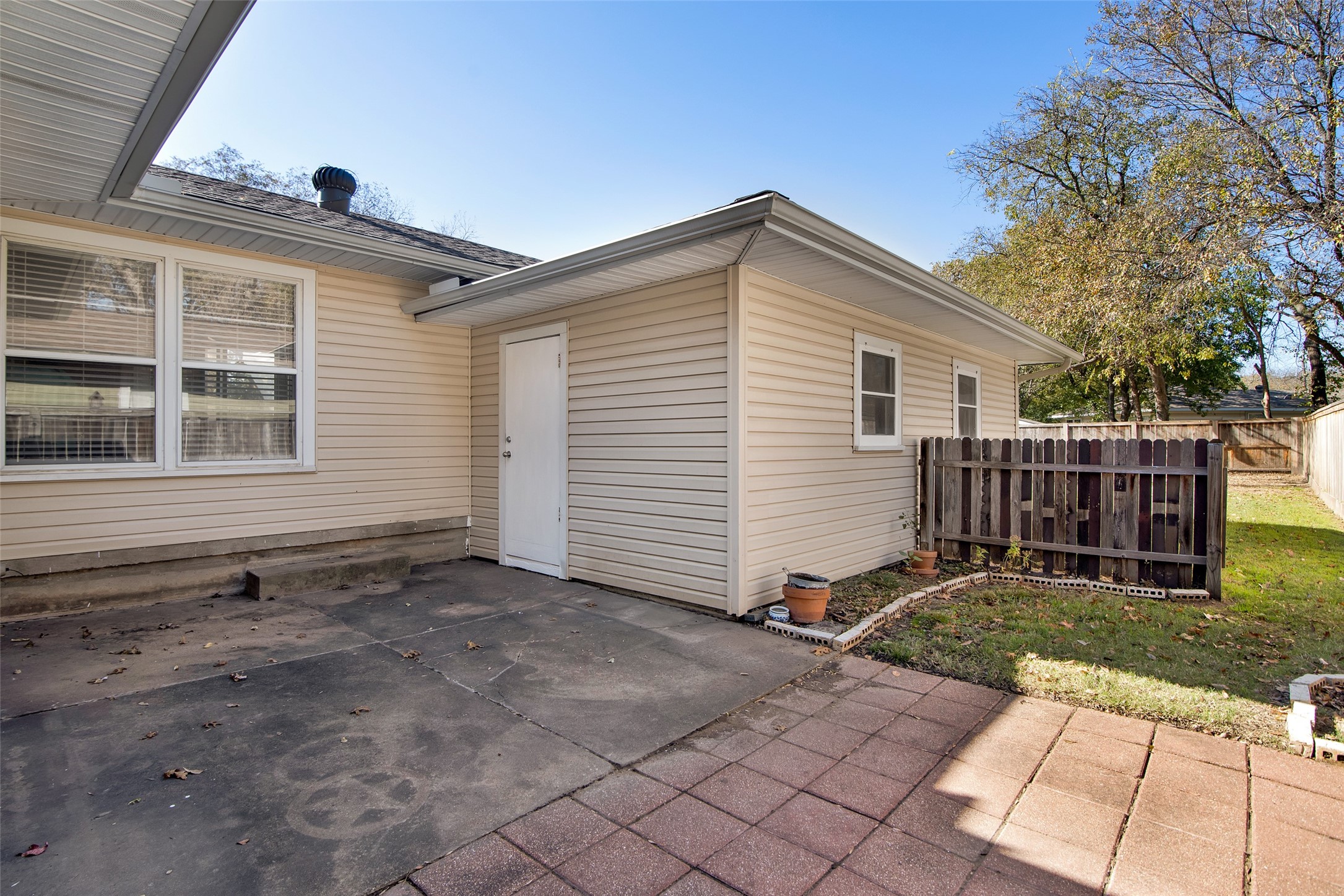 606 N Wharton Street Sherman TX 75092