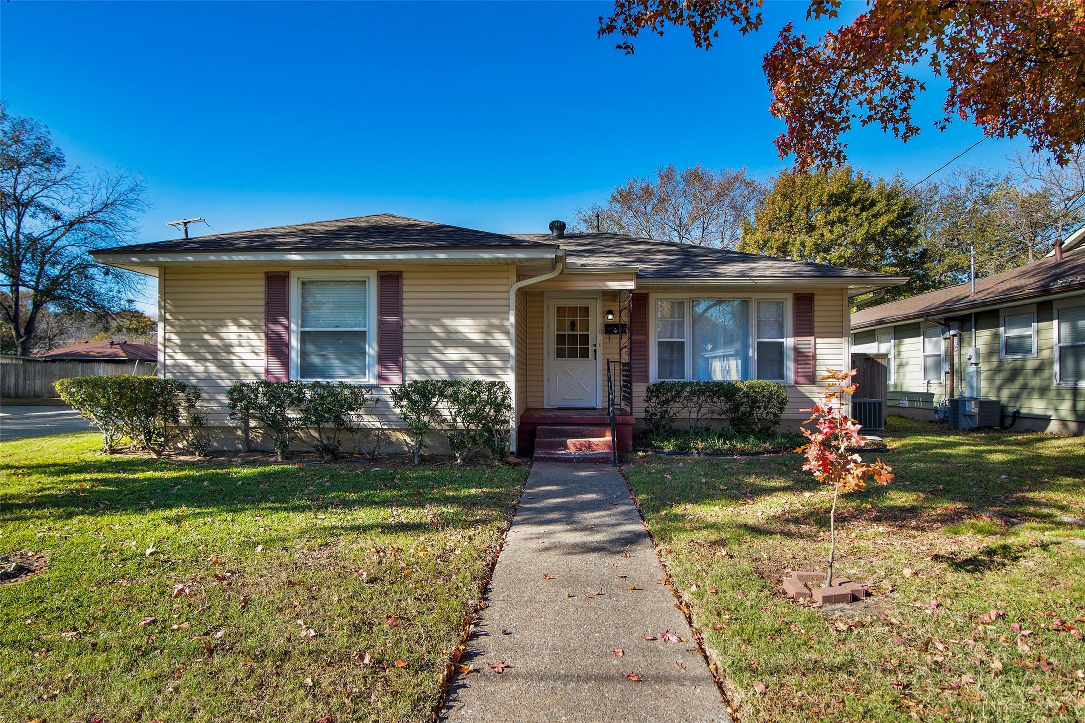 606 N Wharton Street Sherman TX 75092