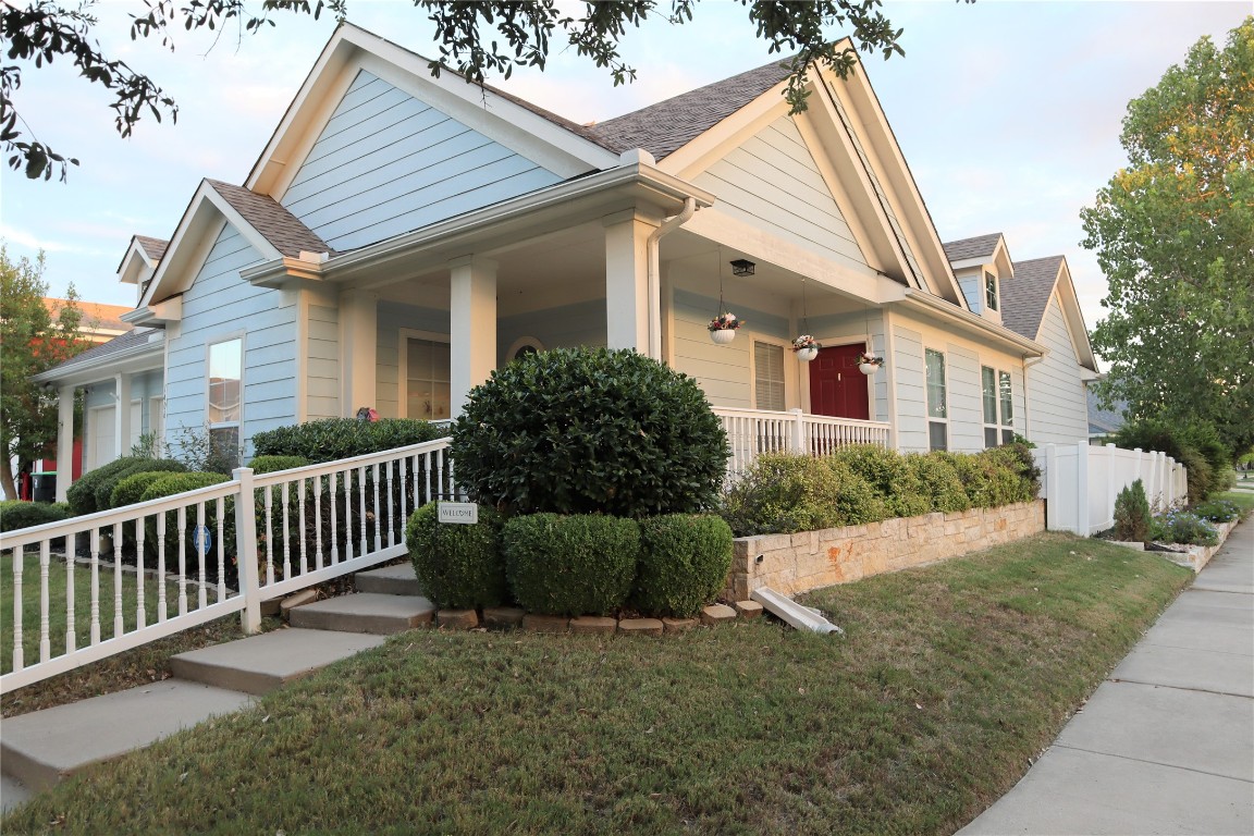 1406 Carriage Lane Savannah TX 76227