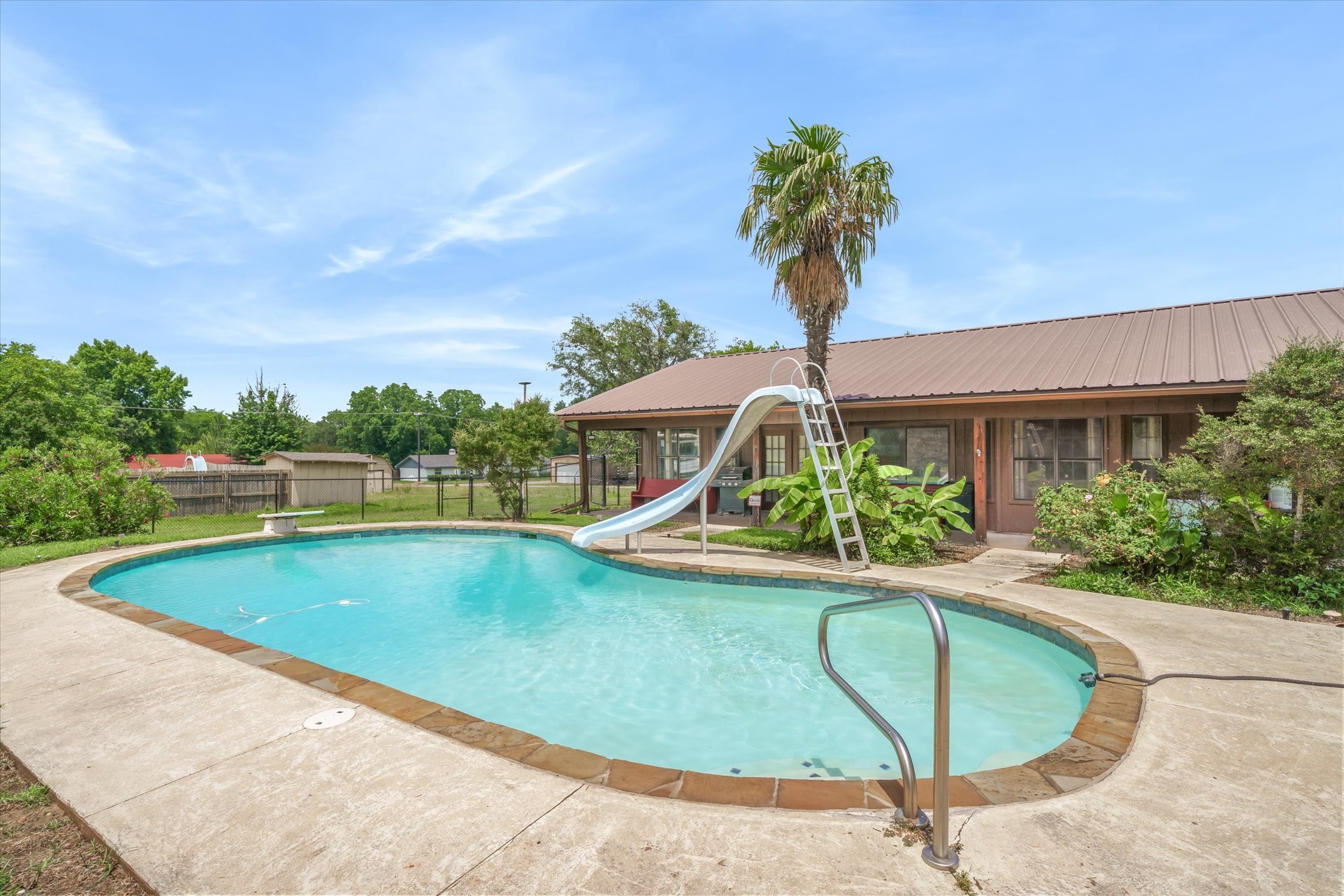 599 S Oak Street Van TX 75790