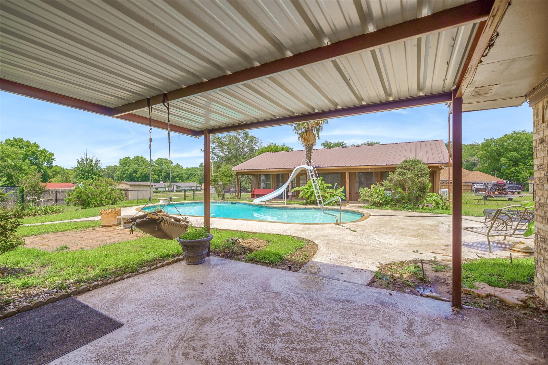 599 S Oak Street Van TX 75790