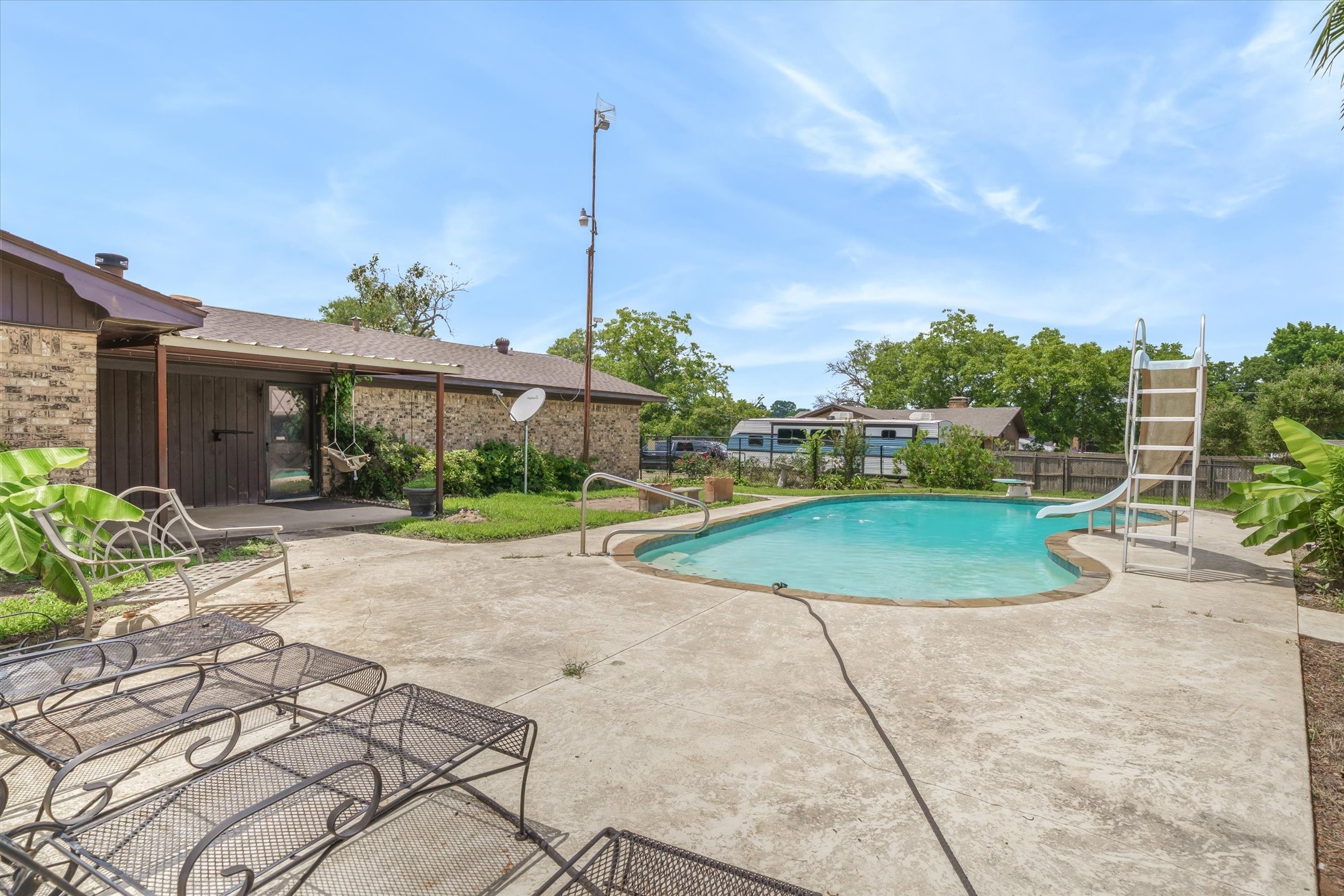599 S Oak Street Van TX 75790