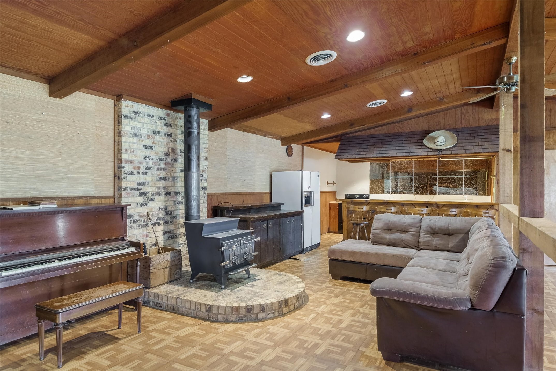 599 S Oak Street Van TX 75790
