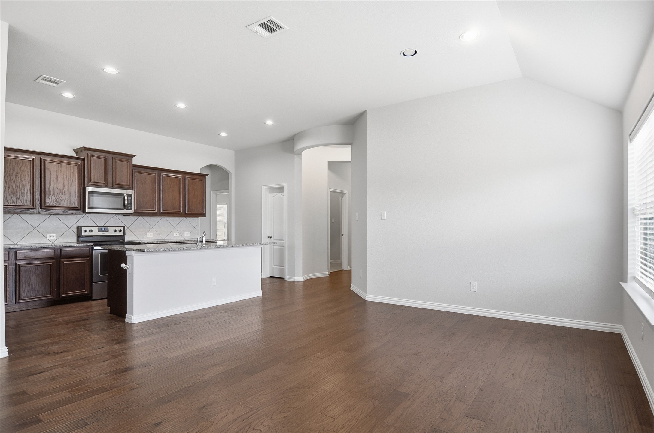 466 Rockaway Drive Midlothian TX 76065