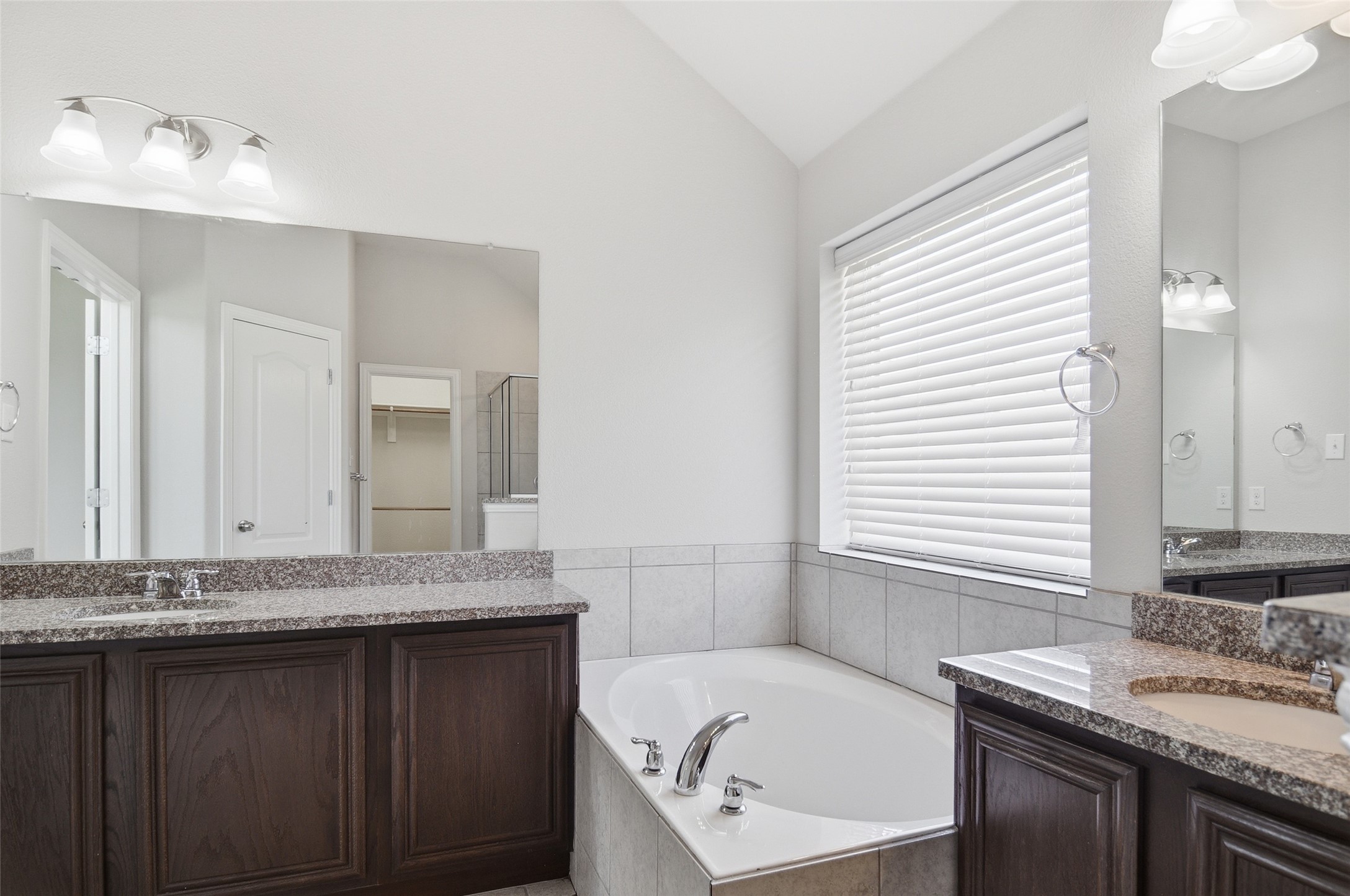 466 Rockaway Drive Midlothian TX 76065