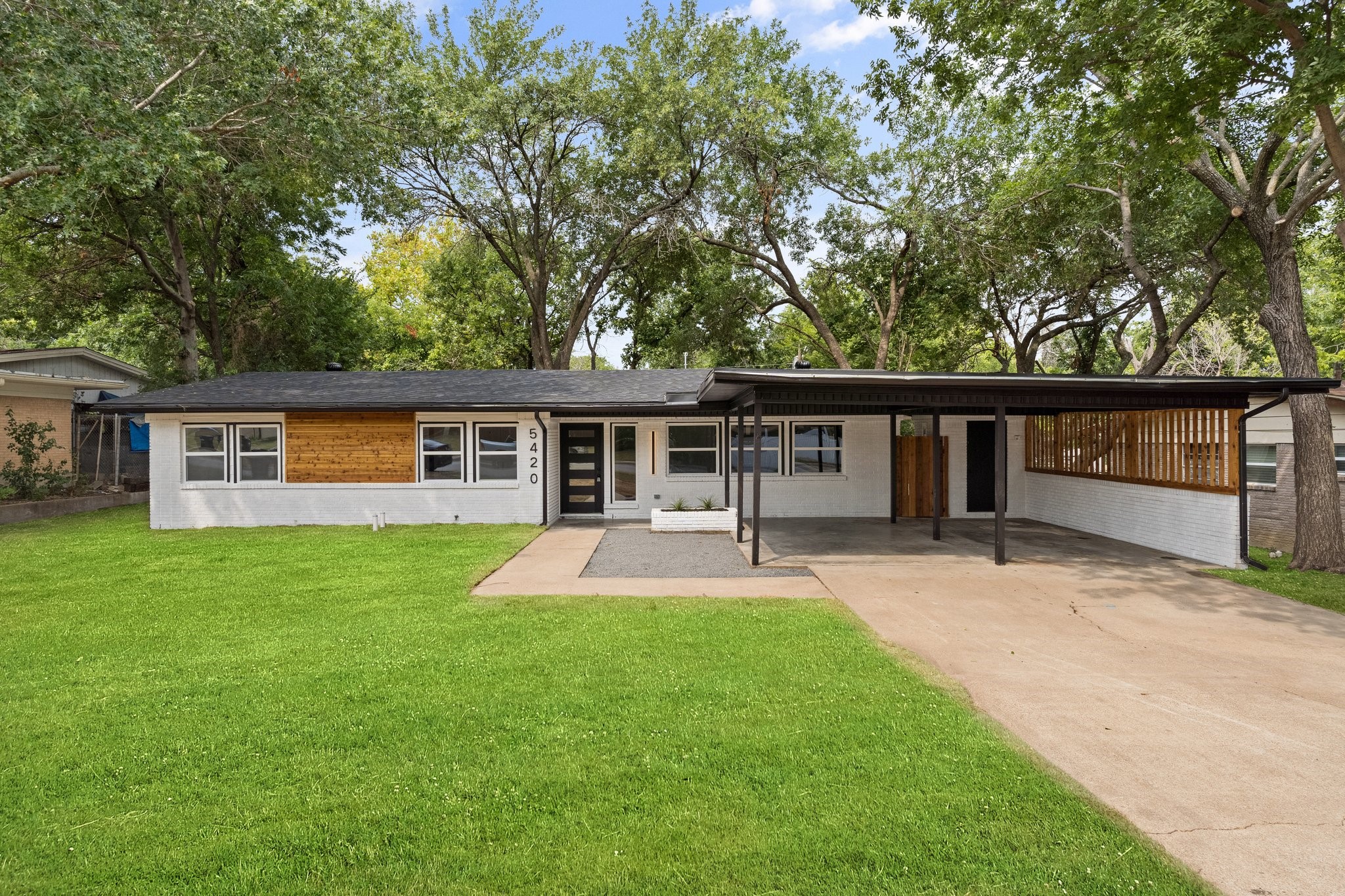5420 Whitman Avenue Fort Worth TX 76133
