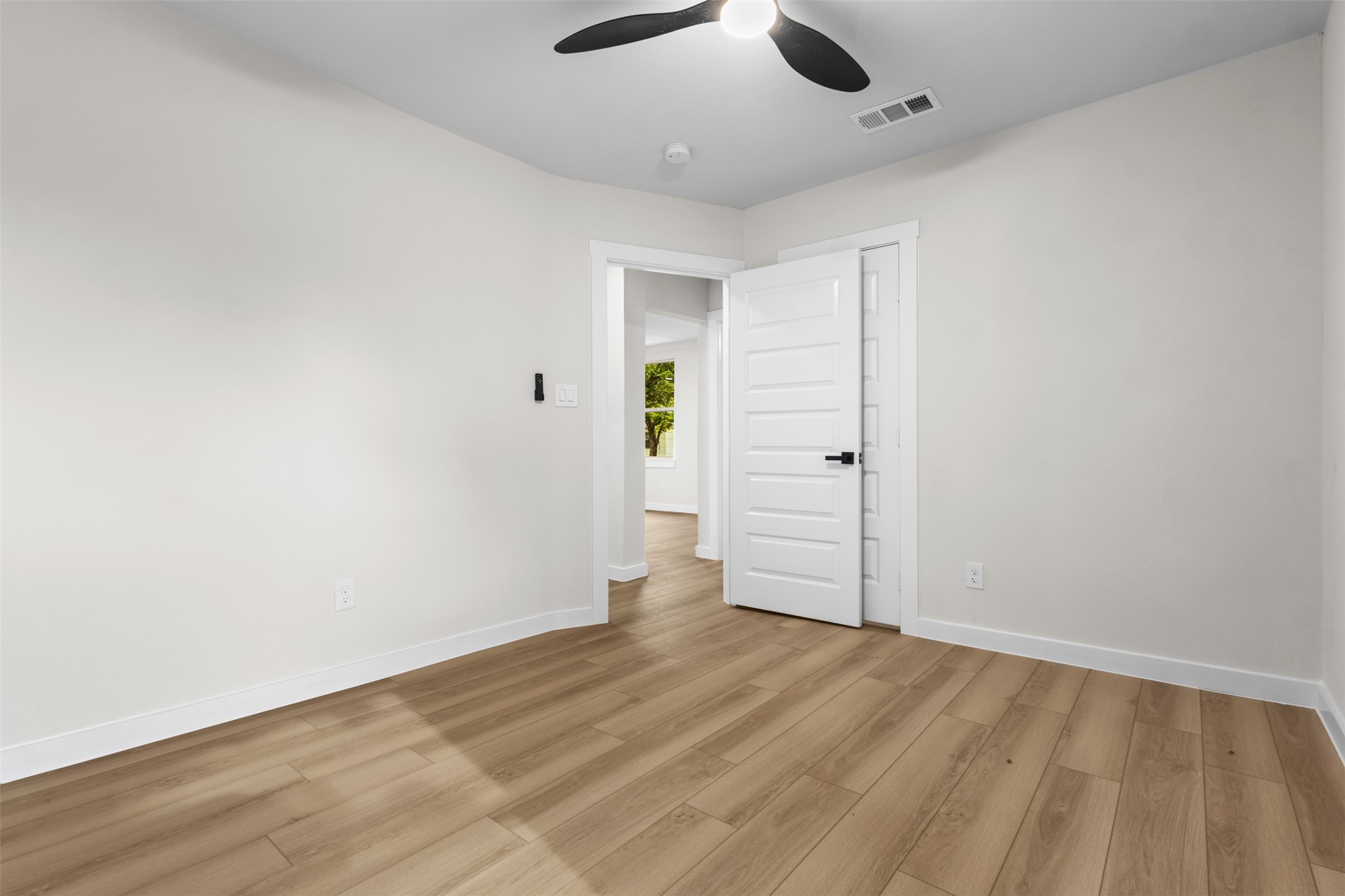 3216 Sharon Street Dallas TX 75211