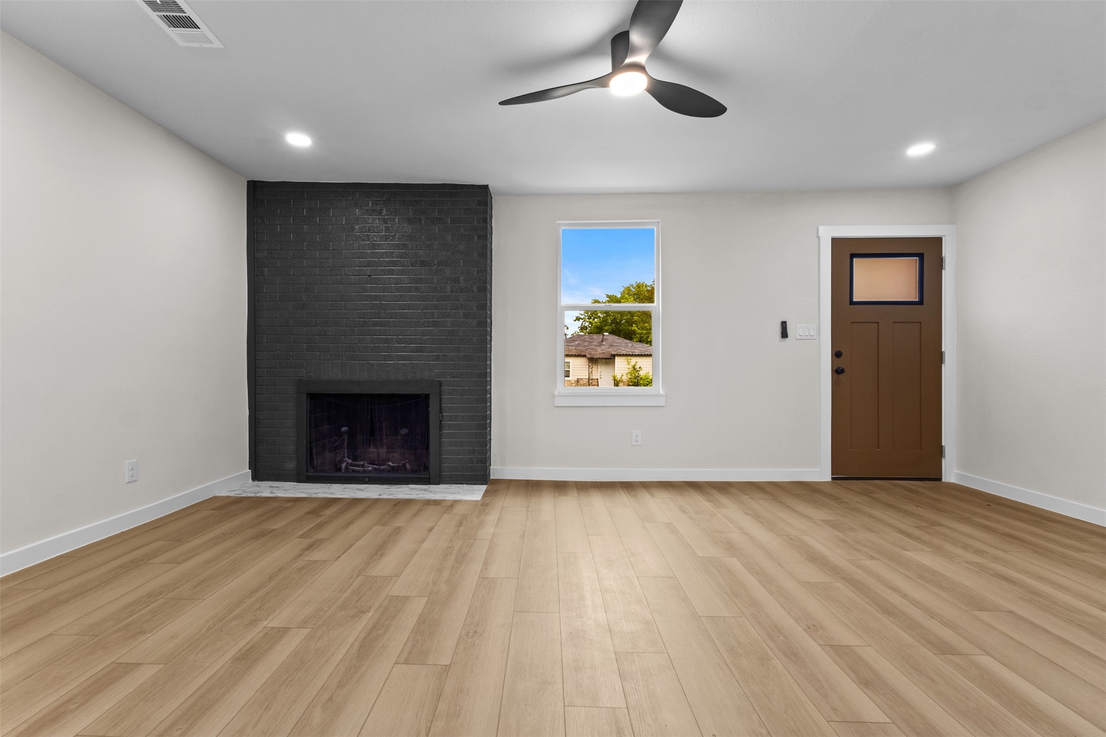 3216 Sharon Street Dallas TX 75211