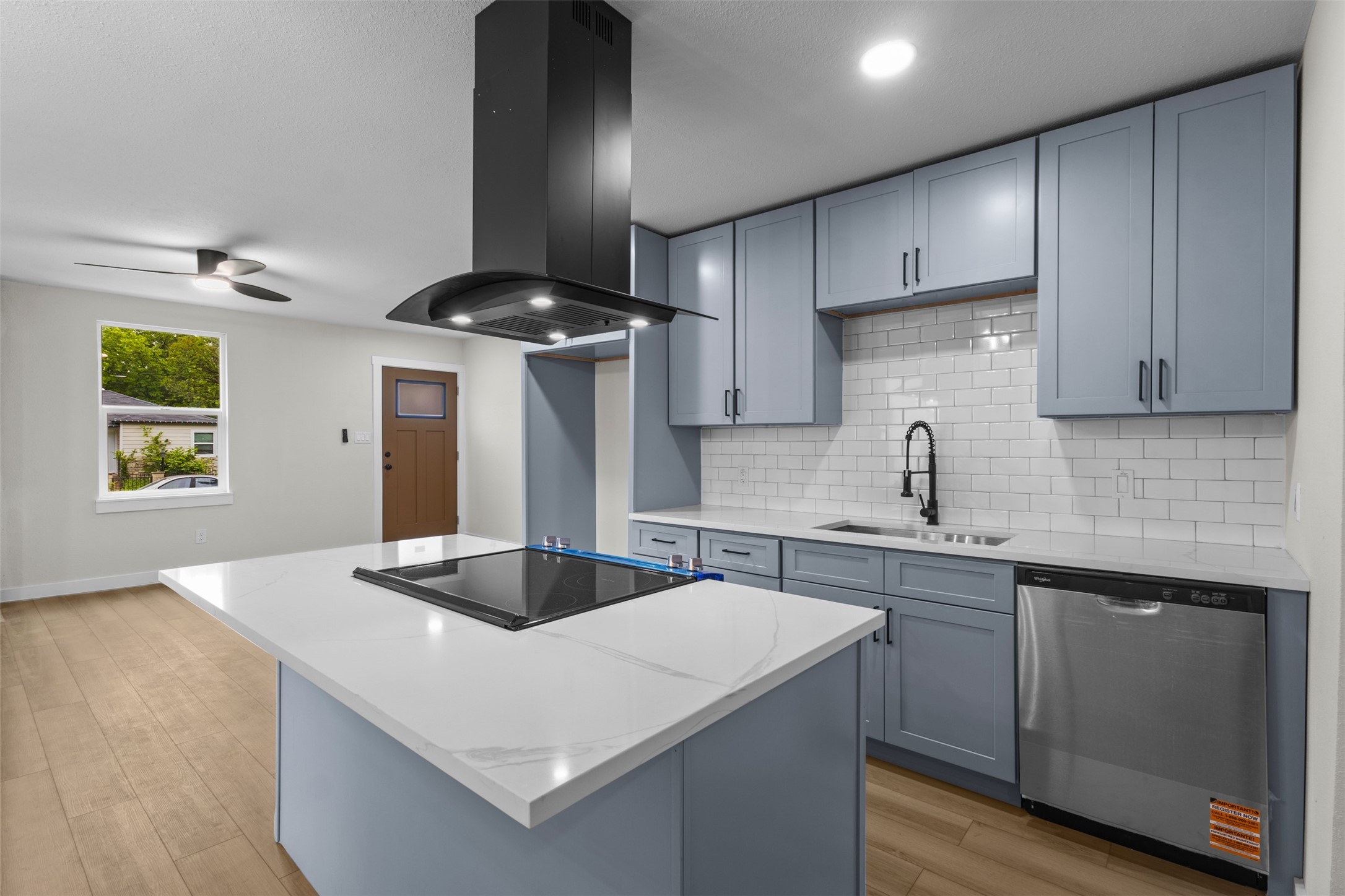 3216 Sharon Street Dallas TX 75211