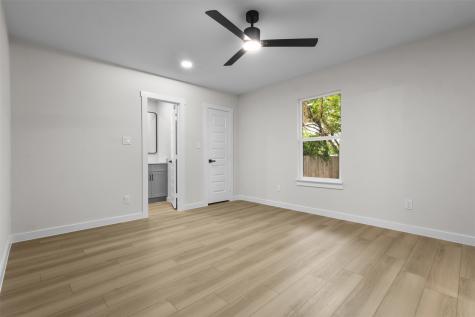 3216 Sharon Street Dallas TX 75211