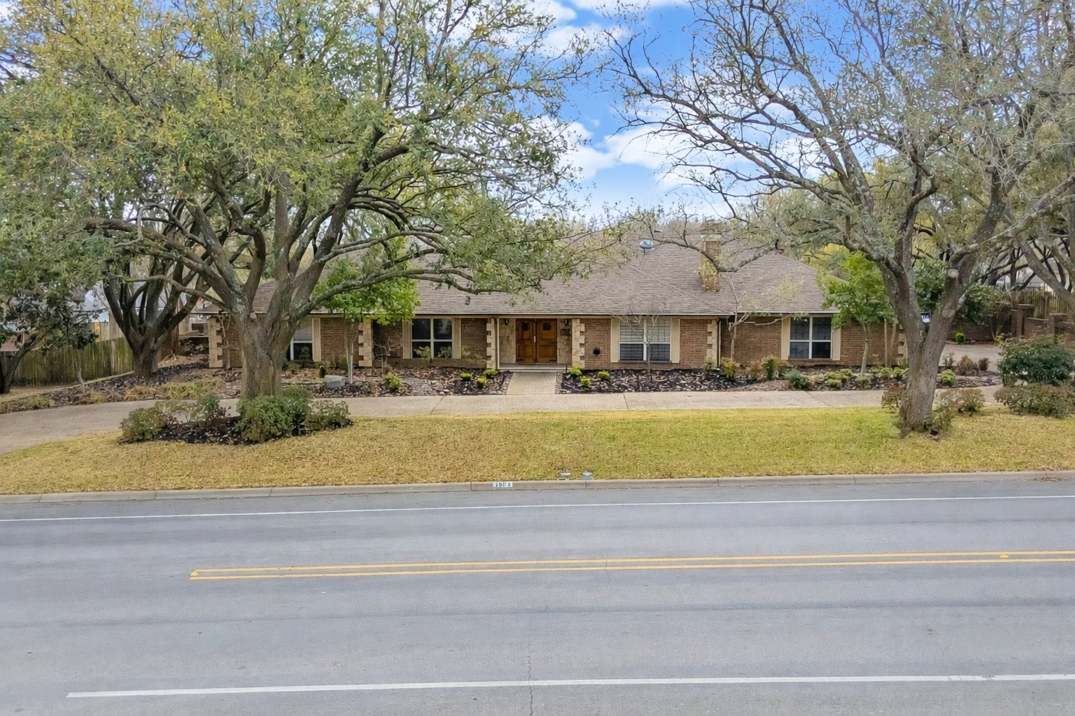 1503 W Westhill Drive Cleburne TX 76033
