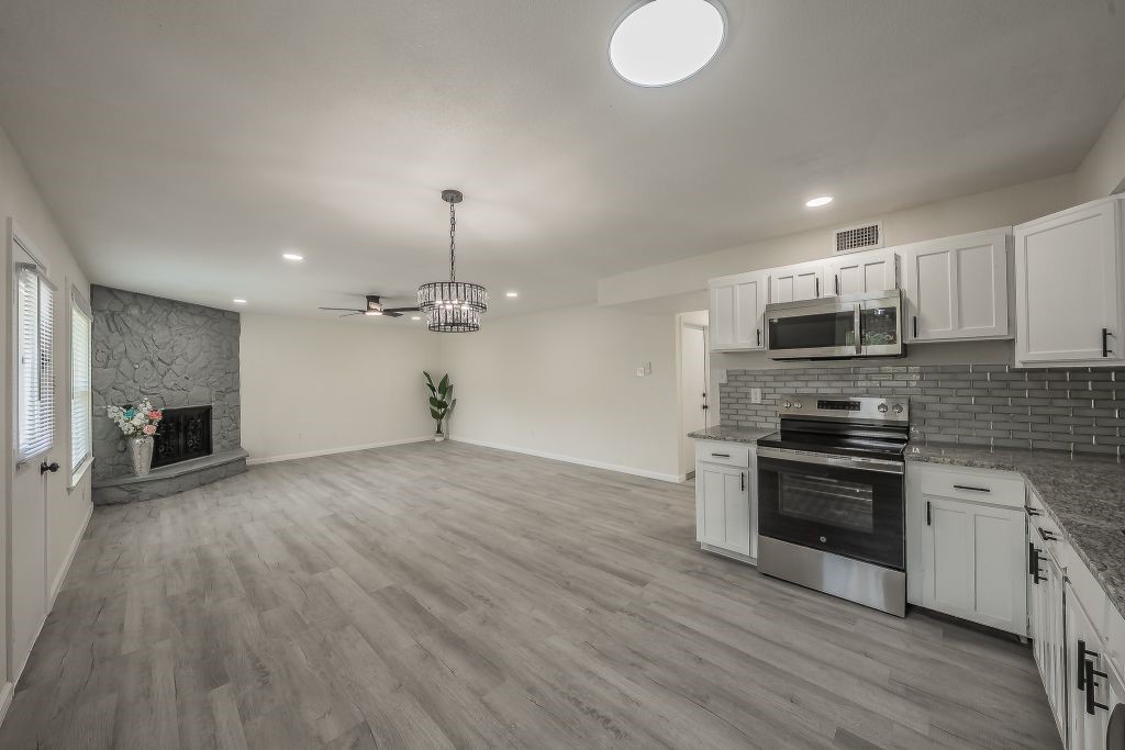 228 Blair Lane Arlington TX 76014
