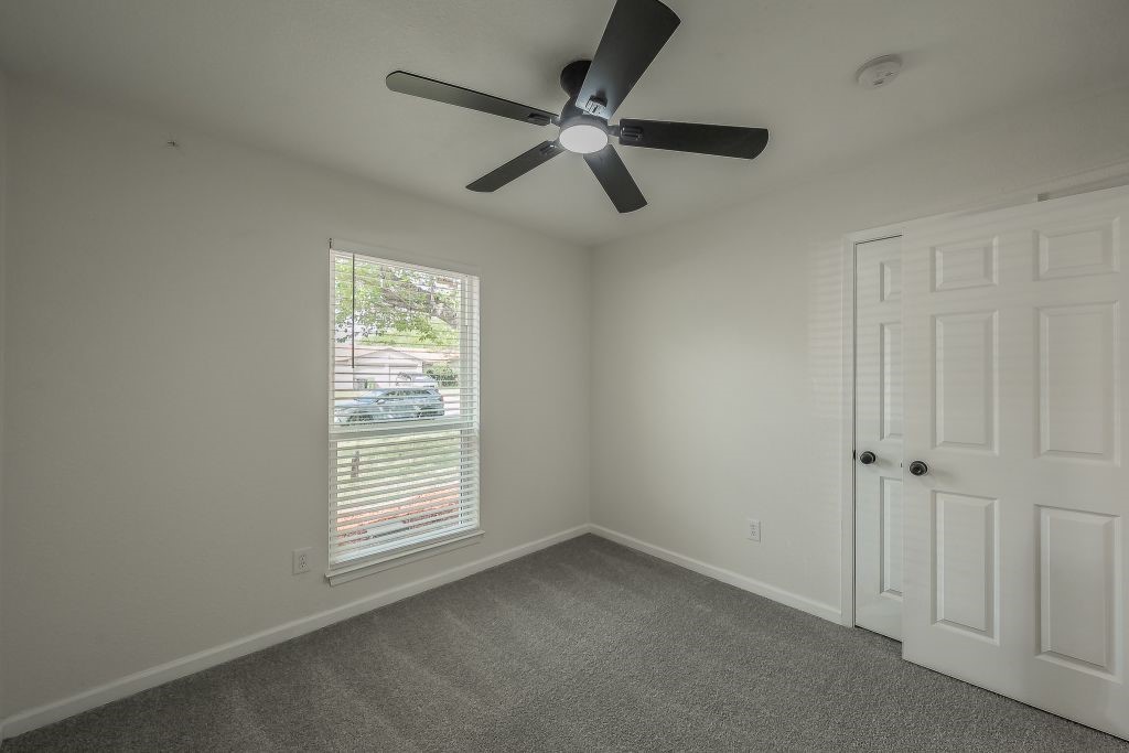 228 Blair Lane Arlington TX 76014