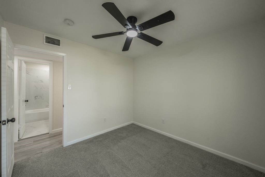 228 Blair Lane Arlington TX 76014