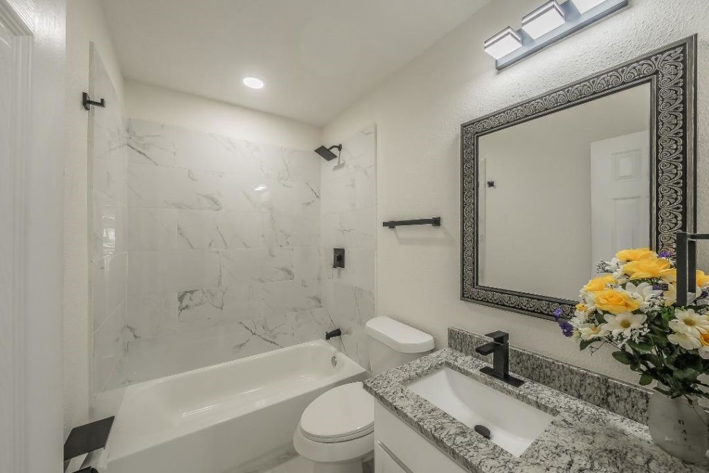 228 Blair Lane Arlington TX 76014