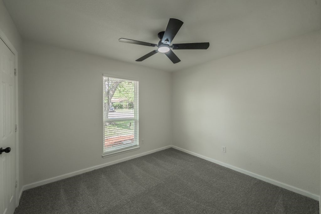 228 Blair Lane Arlington TX 76014