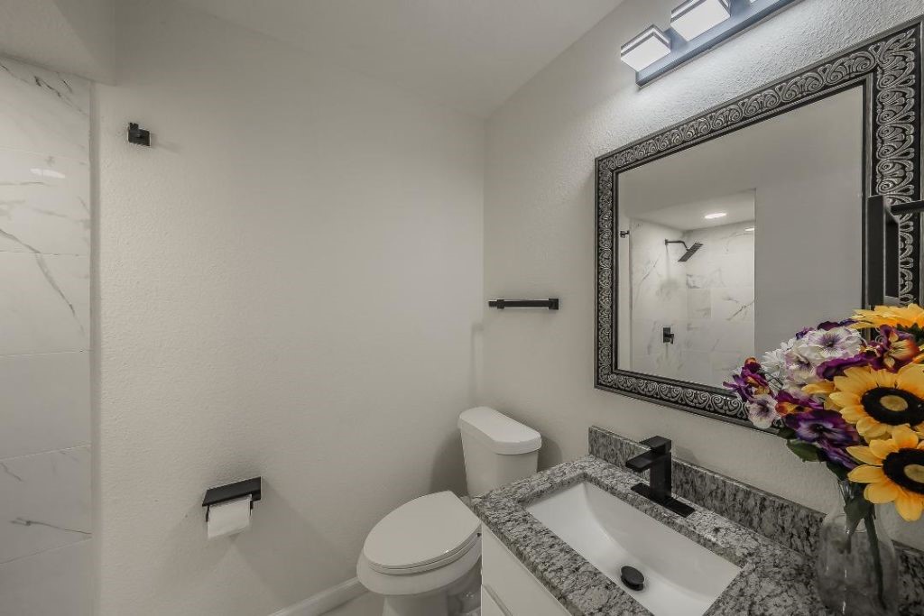 228 Blair Lane Arlington TX 76014