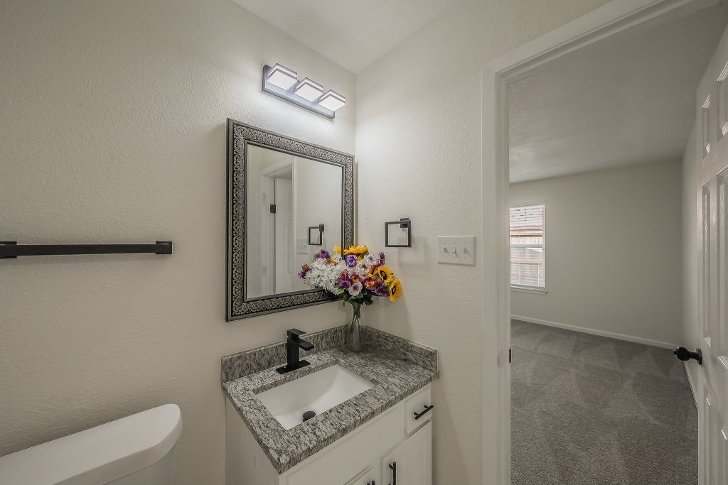 228 Blair Lane Arlington TX 76014