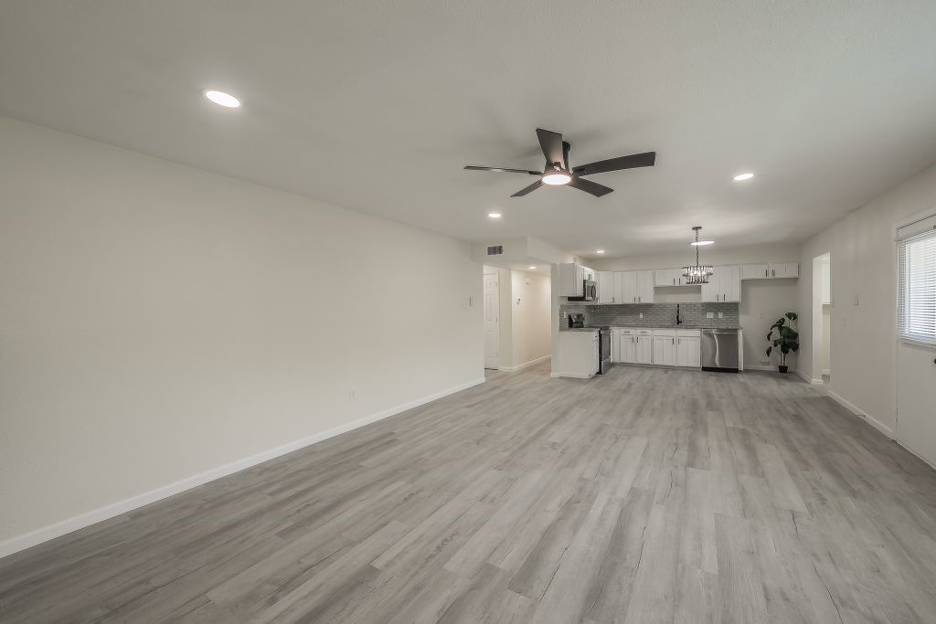 228 Blair Lane Arlington TX 76014
