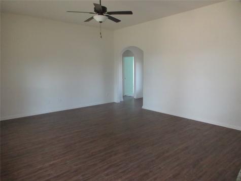 711 Milas Lane Glenn Heights TX 75154