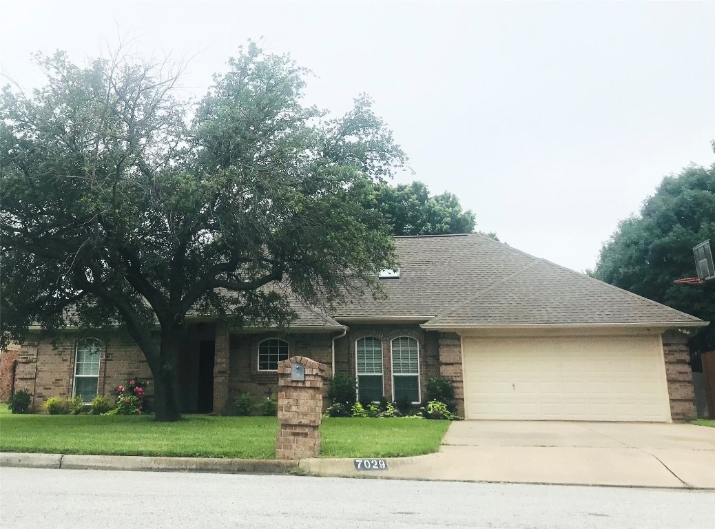 7029 Live Oak Drive North Richland Hills TX 76182