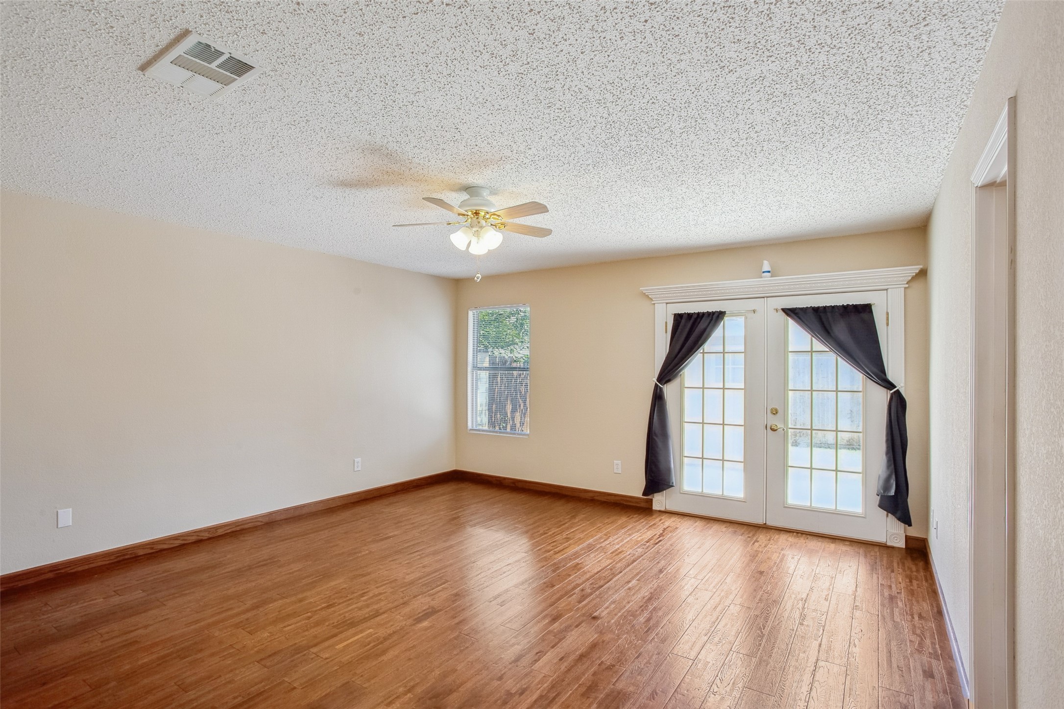 5617 Wiltshire Drive Fort Worth TX 76135