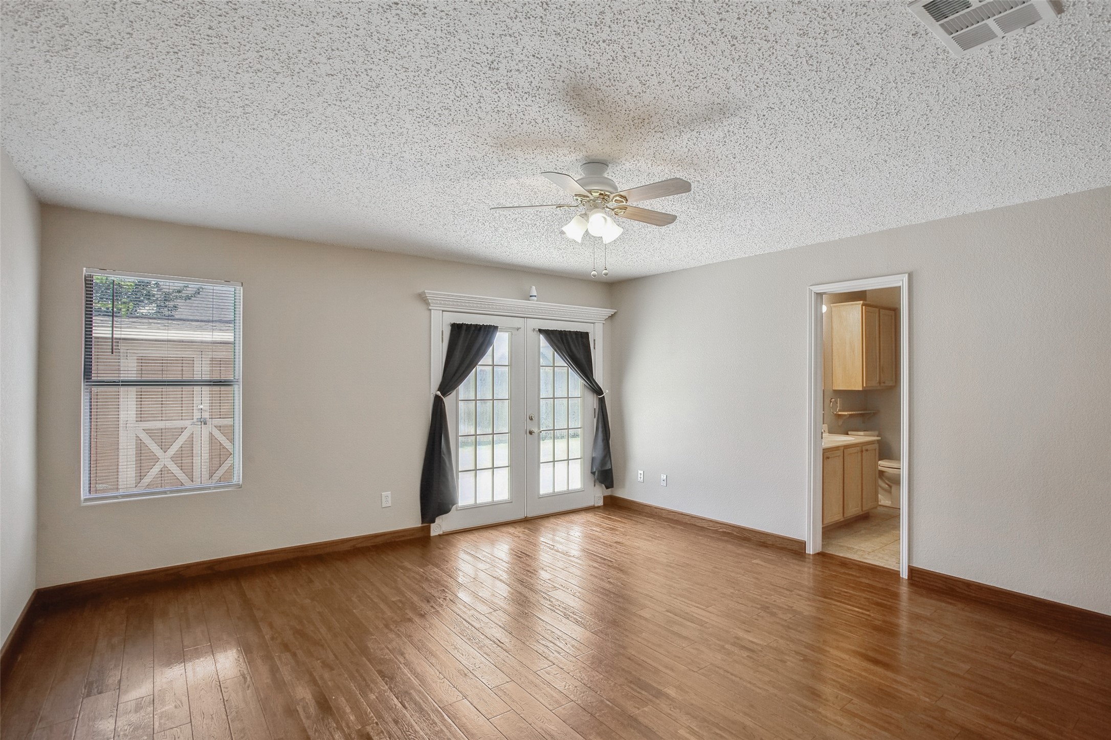 5617 Wiltshire Drive Fort Worth TX 76135
