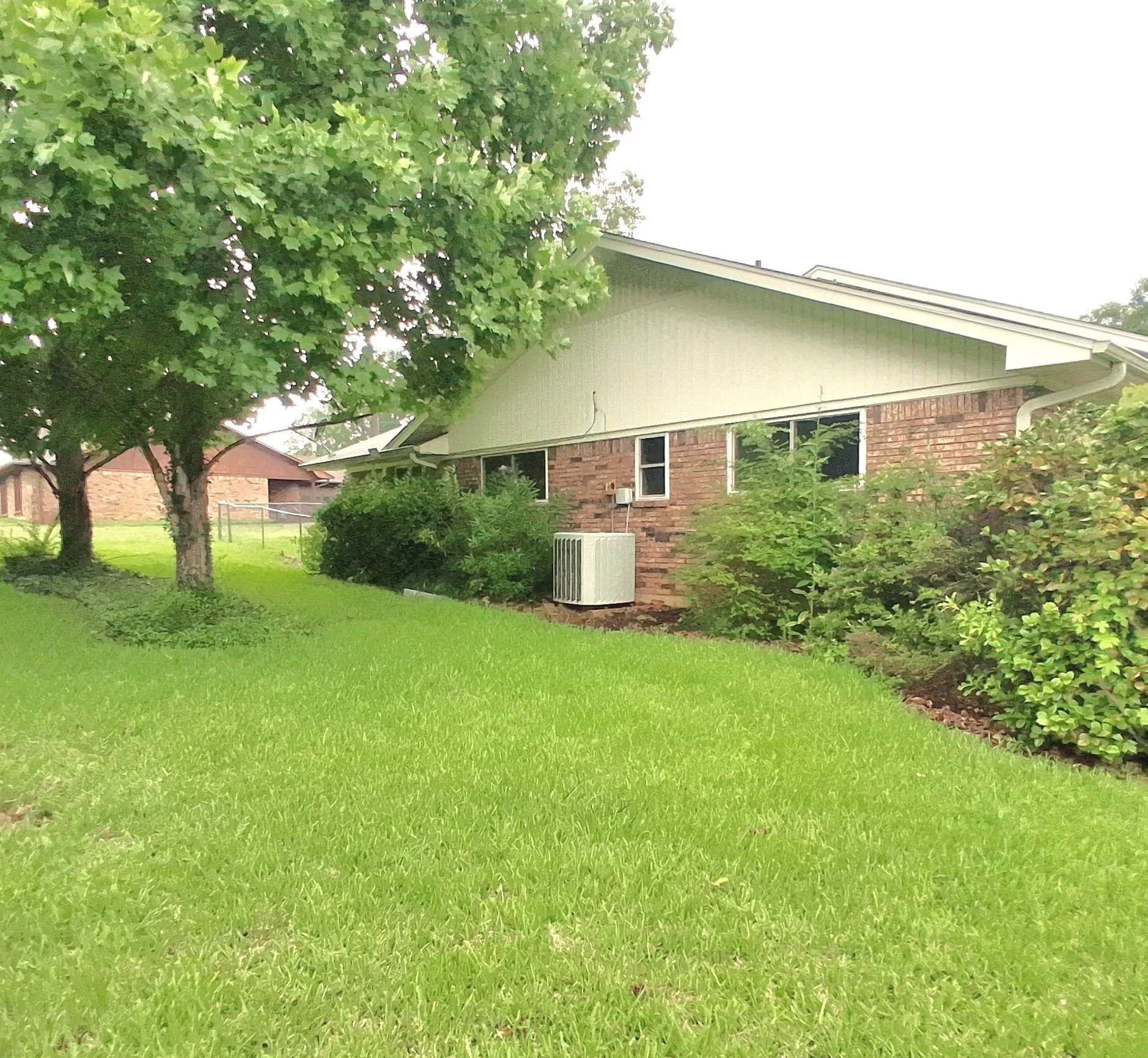 901 Bluebird Lane Wake Village TX 75501