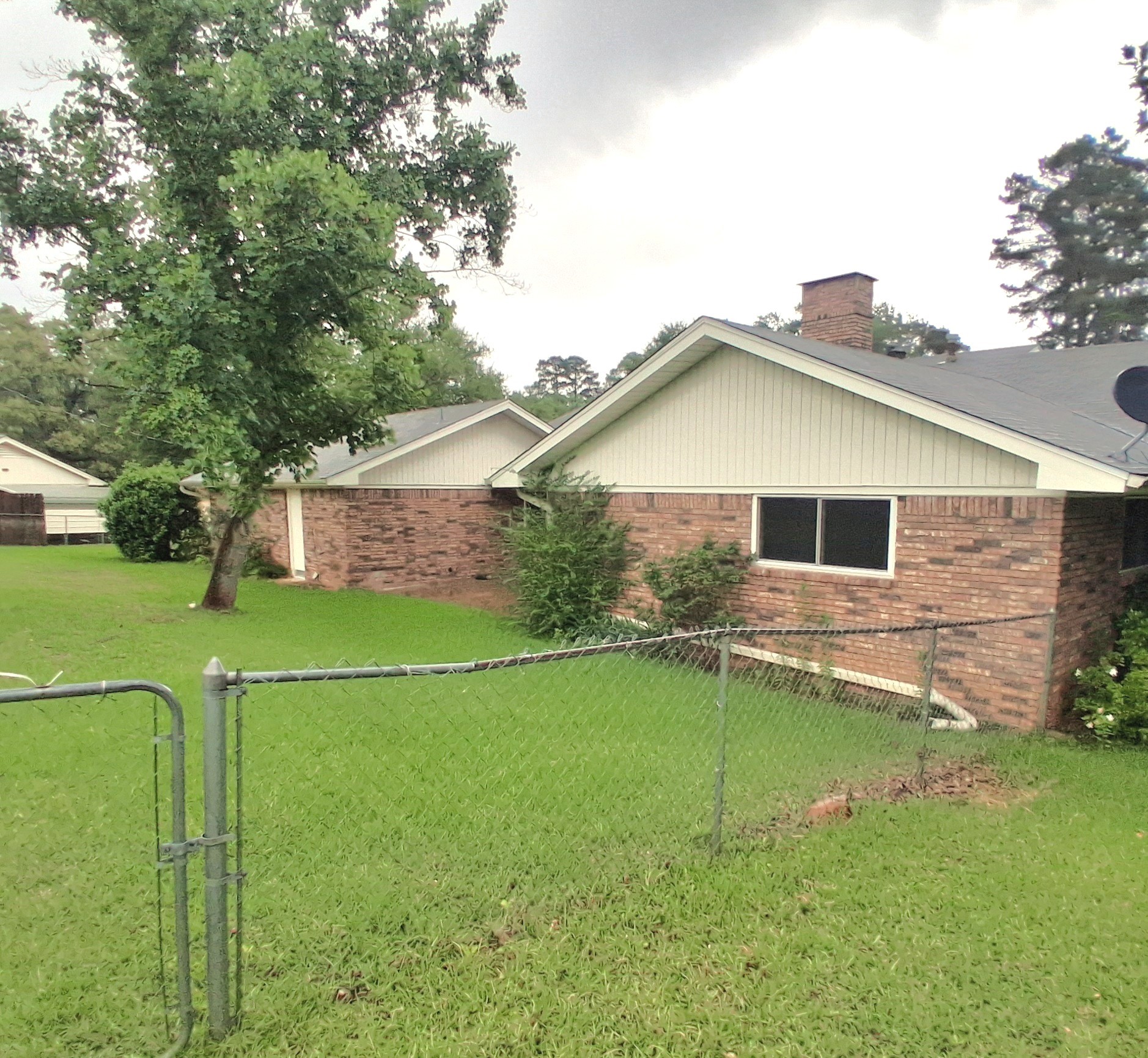 901 Bluebird Lane Wake Village TX 75501