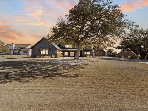 154 Helton Granbury TX 76049
