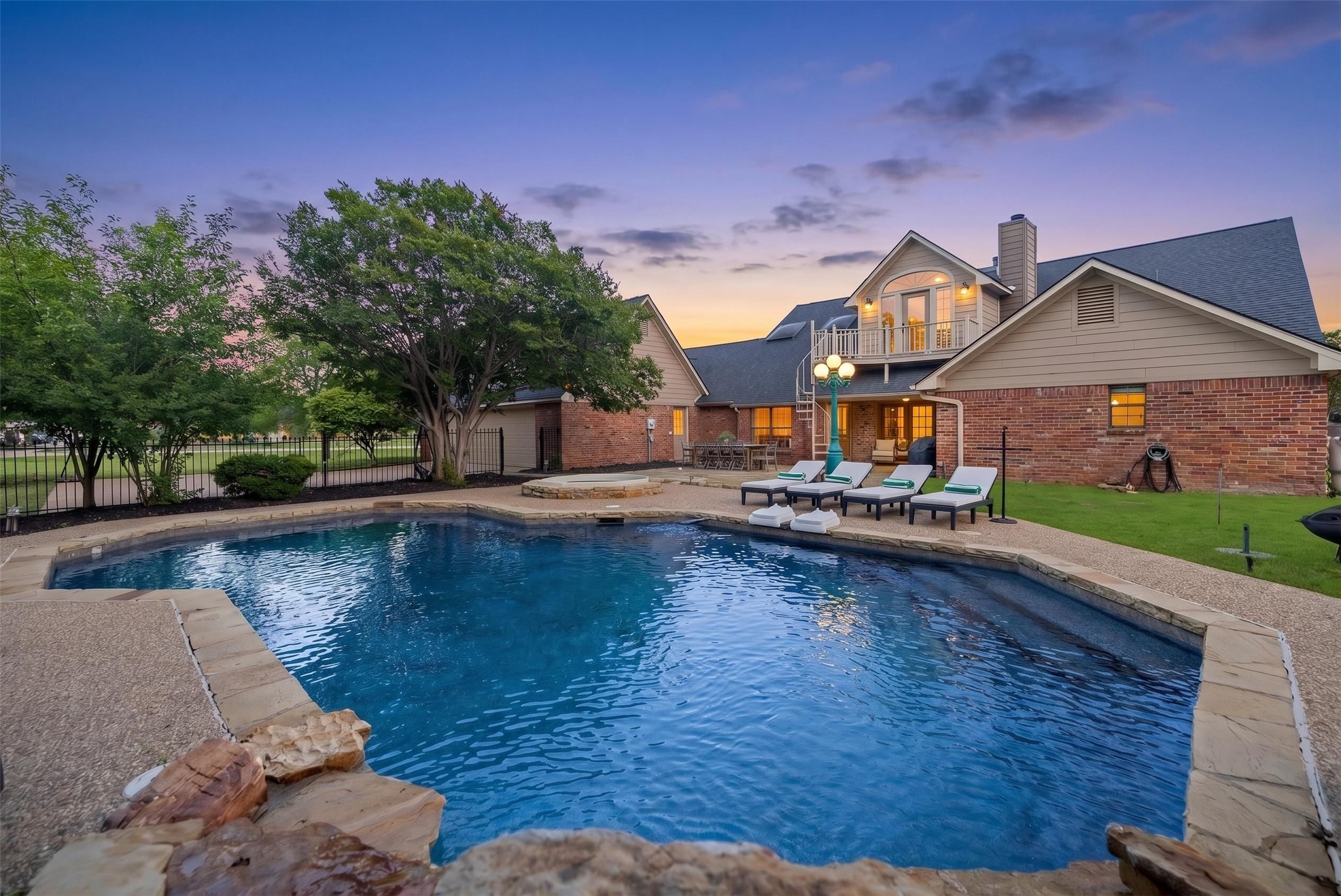 175 Oak Trail Drive Double Oak TX 75077