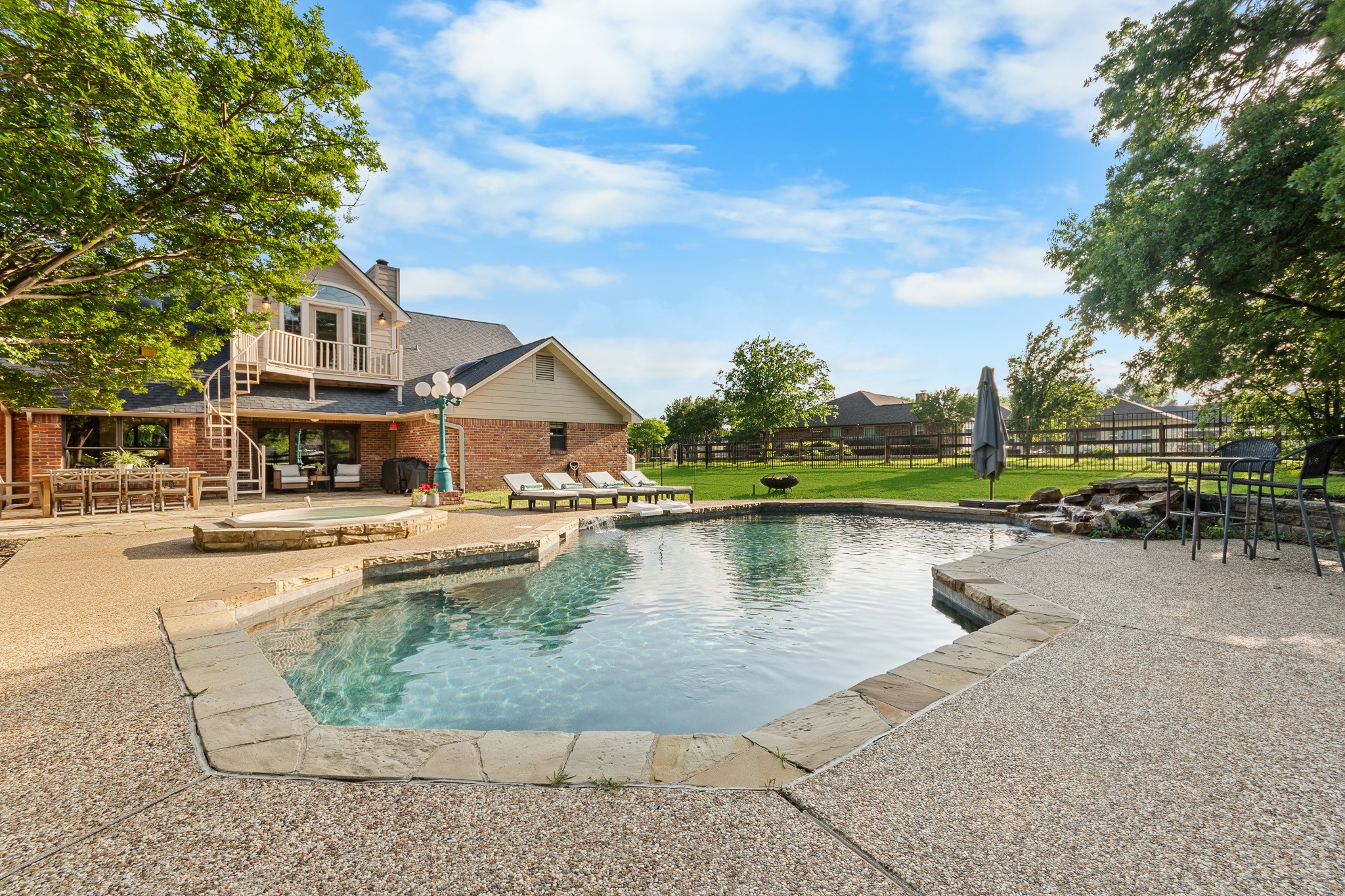 175 Oak Trail Drive Double Oak TX 75077