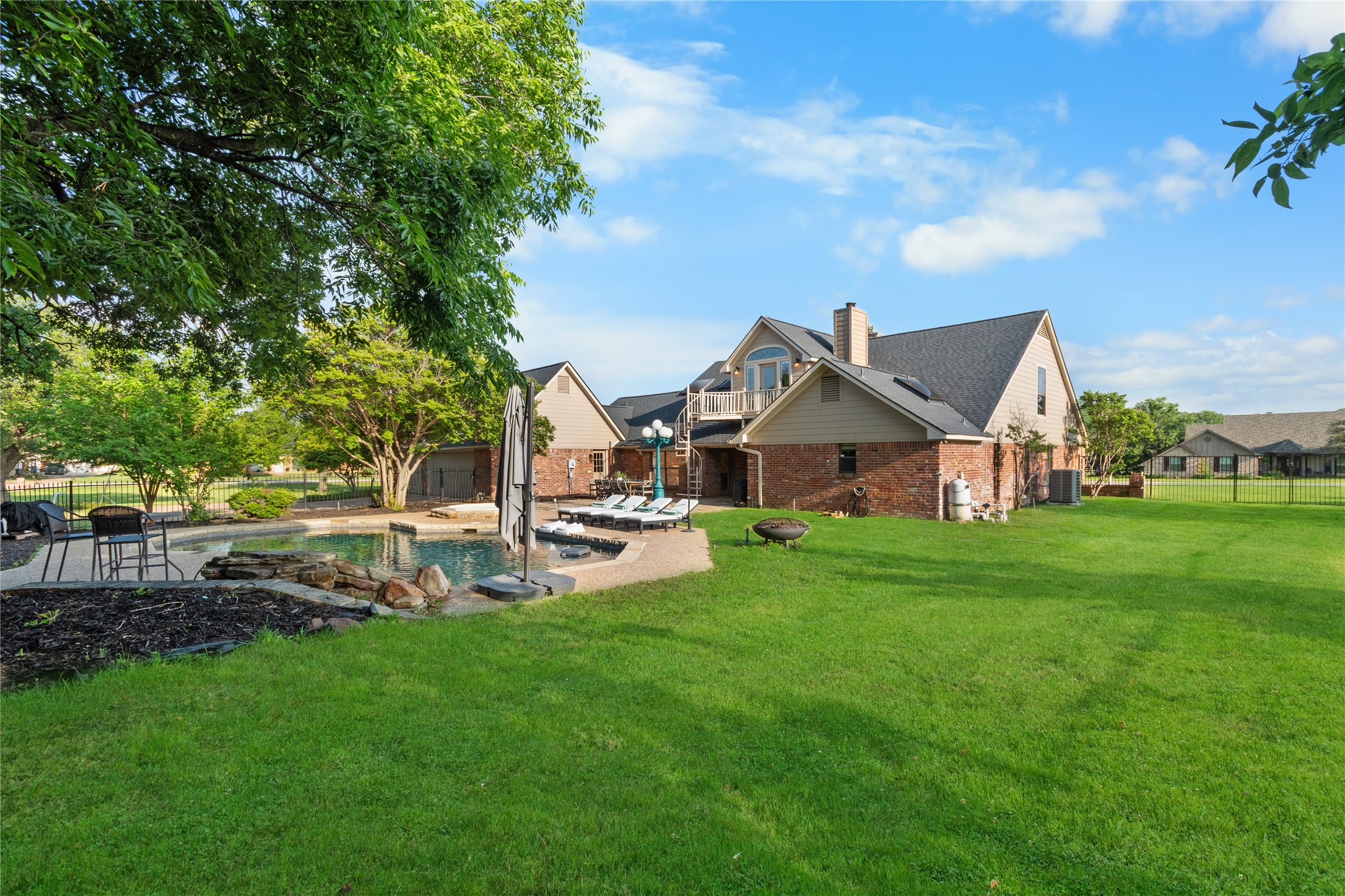 175 Oak Trail Drive Double Oak TX 75077
