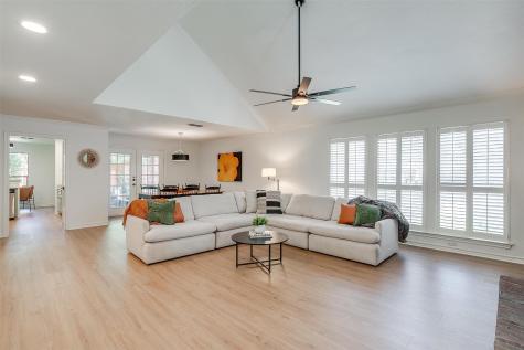 200 Casa Blanca Avenue Fort Worth TX 76107