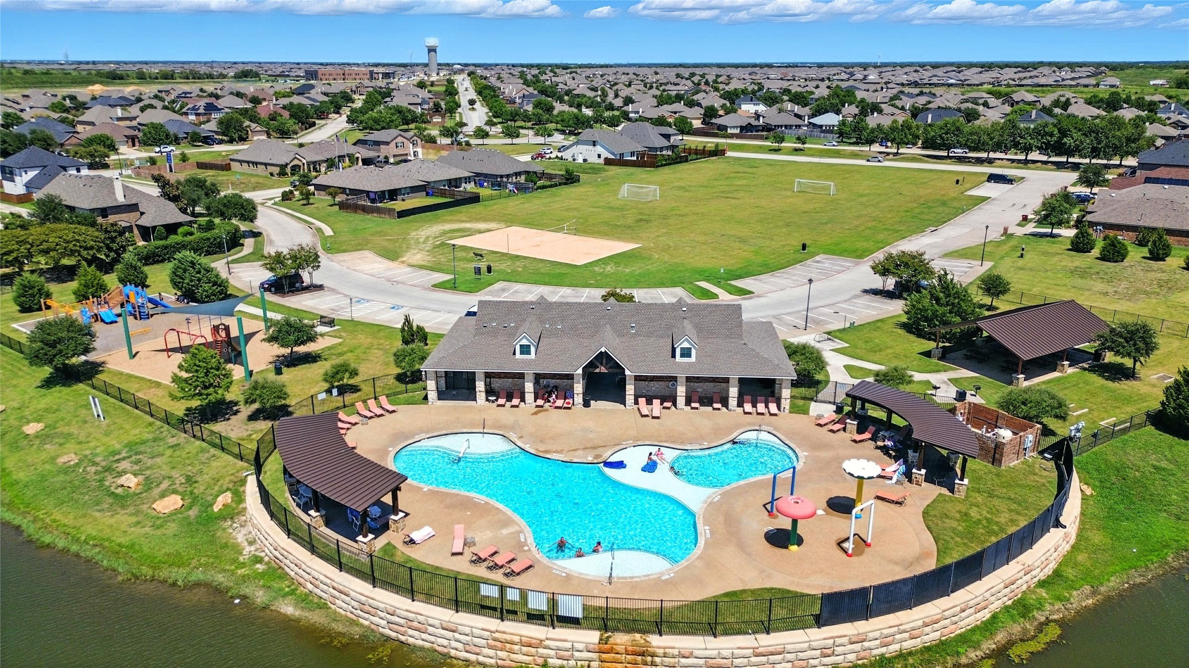 1901 Strongbark Drive Royse City TX 75189
